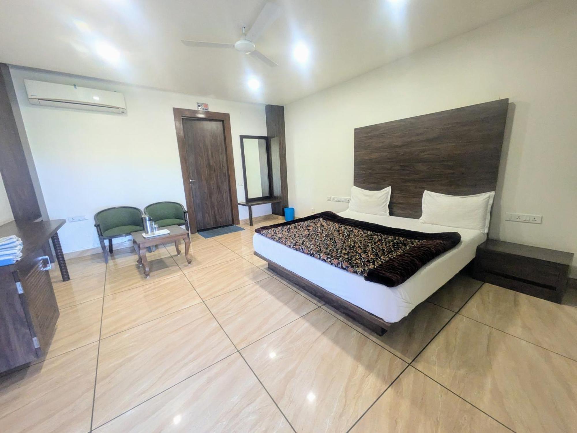 7Bhk Hill Villa Mount Abu Buitenkant foto